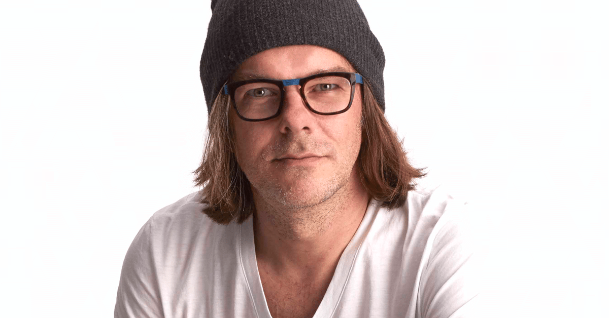 Sylvain Neuvel : L'éveil d'un géant Sylvain Neuvel : L'éveil d'un géant