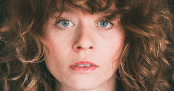 Rébecca Déraspe : Les départs nécessaires